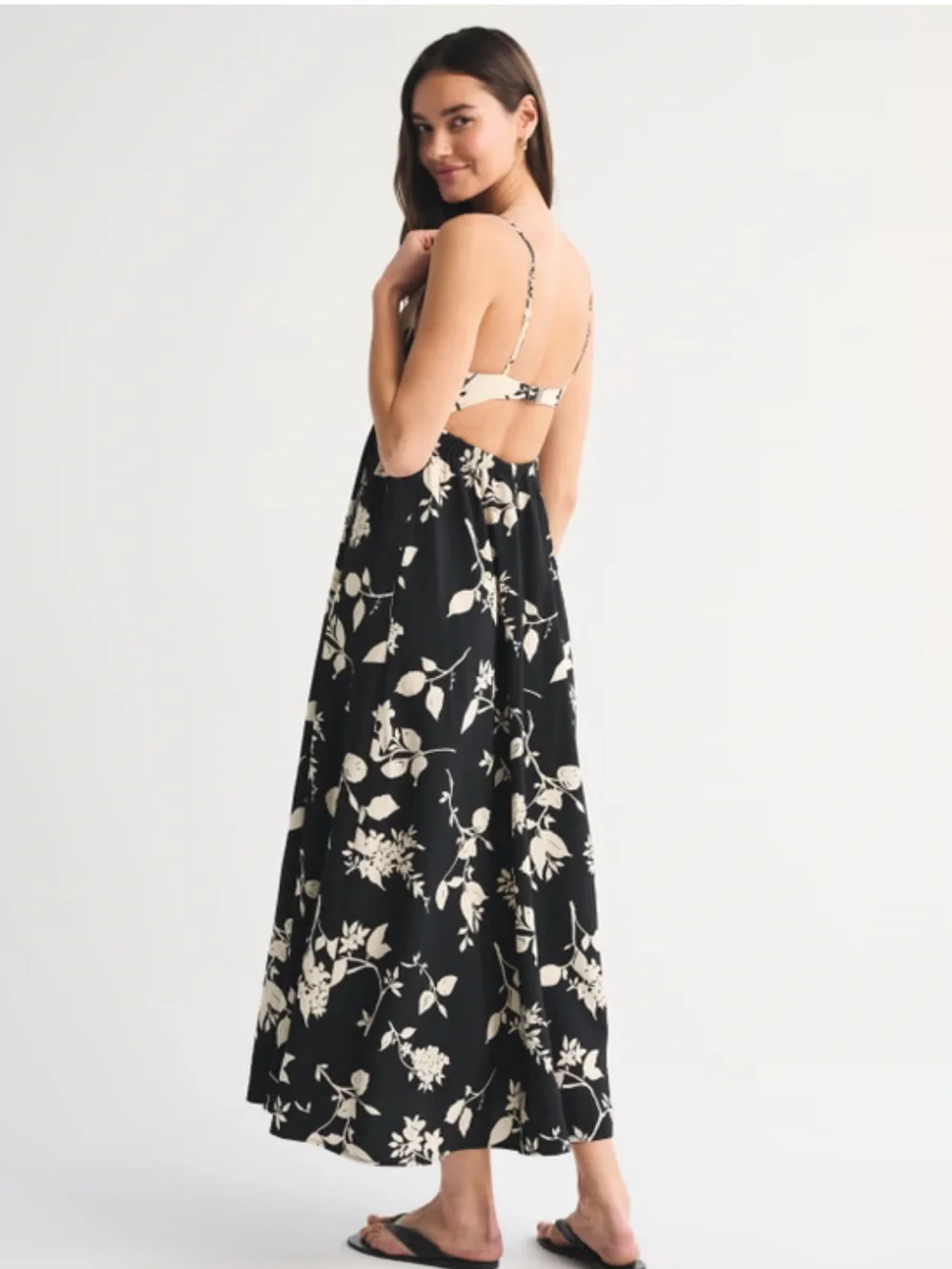 Abercrombie & Fitch Black Floral Bra-Free Clasp-Back Flowy Maxi Dress, Size XSP